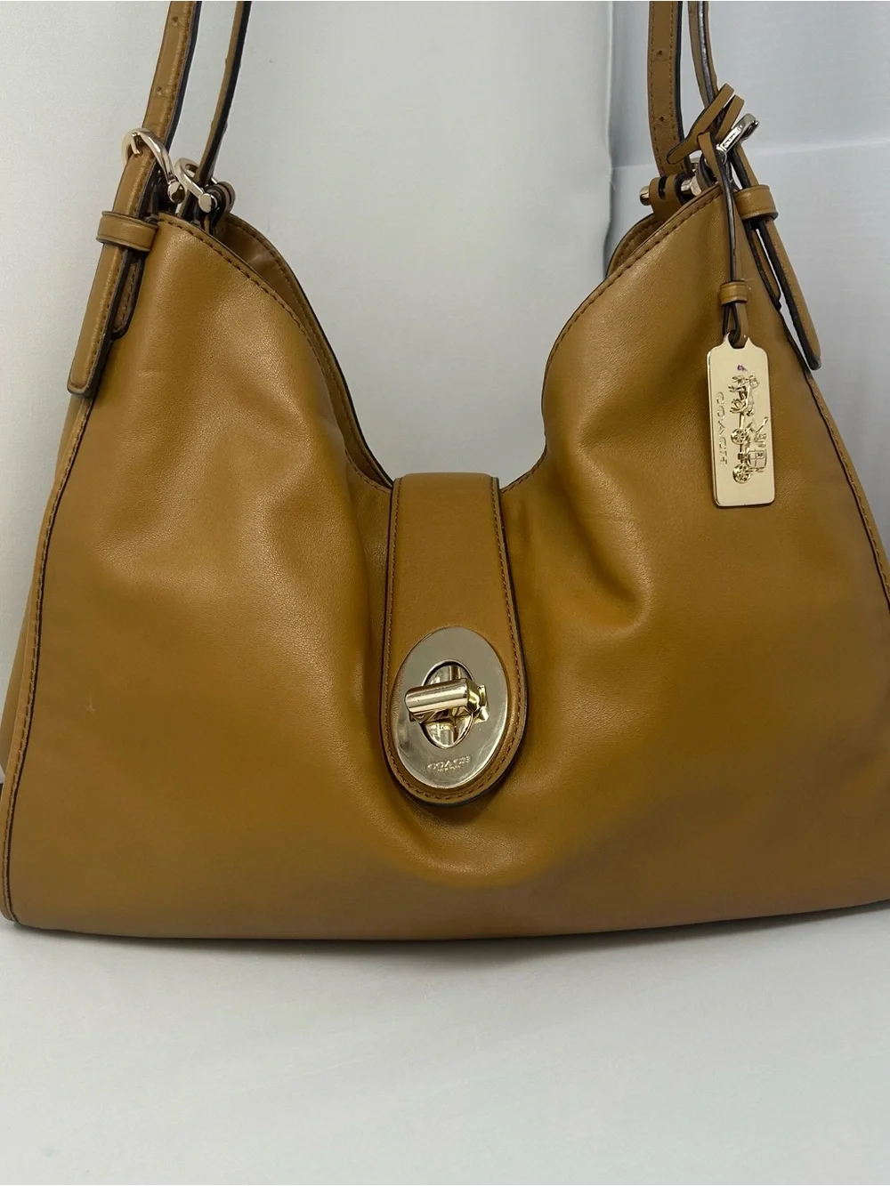 Coach Madison Carlyle leather Shoulder Bag Tan hobo slouchy